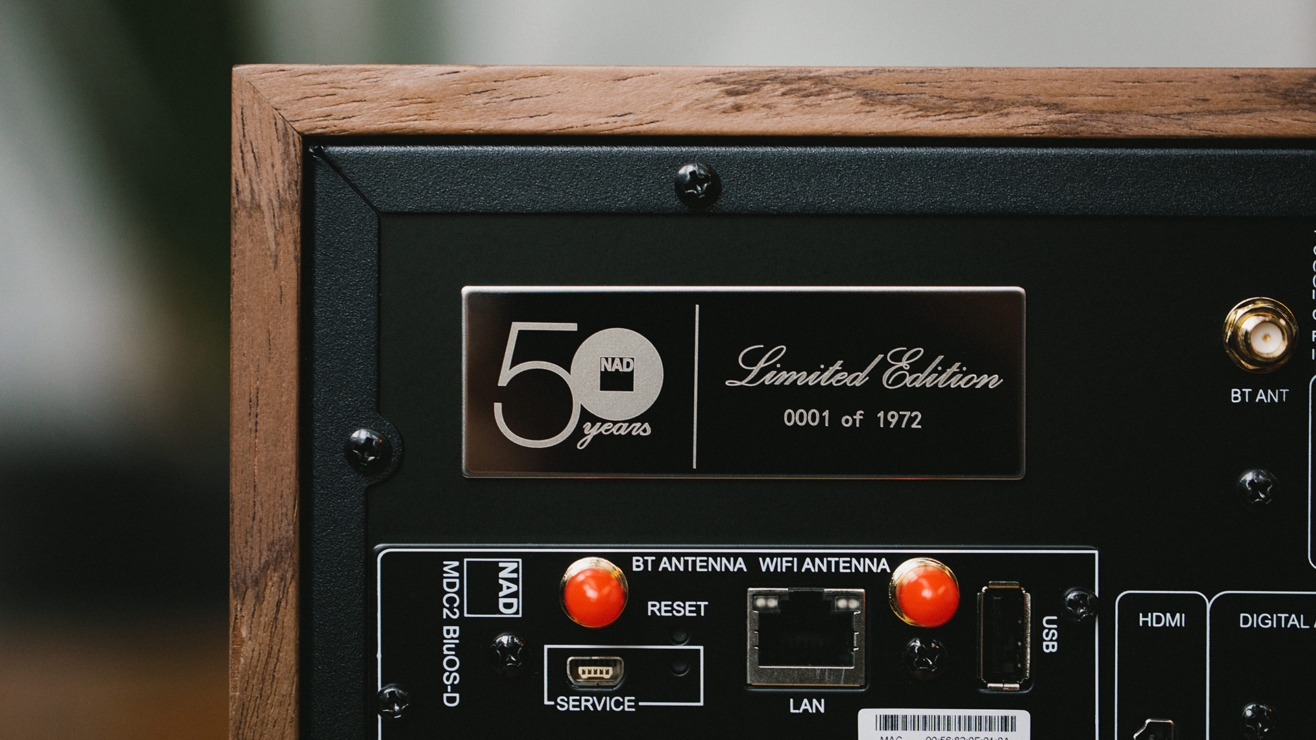 NAD C 3050 LE 6 NAD C 3050 LE Sign